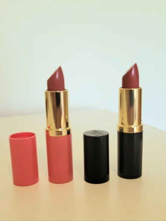 Nine Piece Estée Lauder Skincare and Makeup Set - Picture 2 of 6